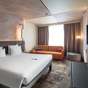 **** Отель Novotel Wenceslas Square Чехия