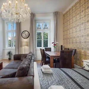  Hotel apartamentowy Mikulasska - Old Town Square View Czechy